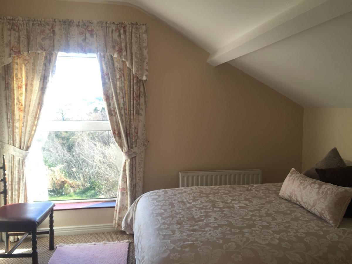 던글로 Ardcrone House B&B 외부 사진